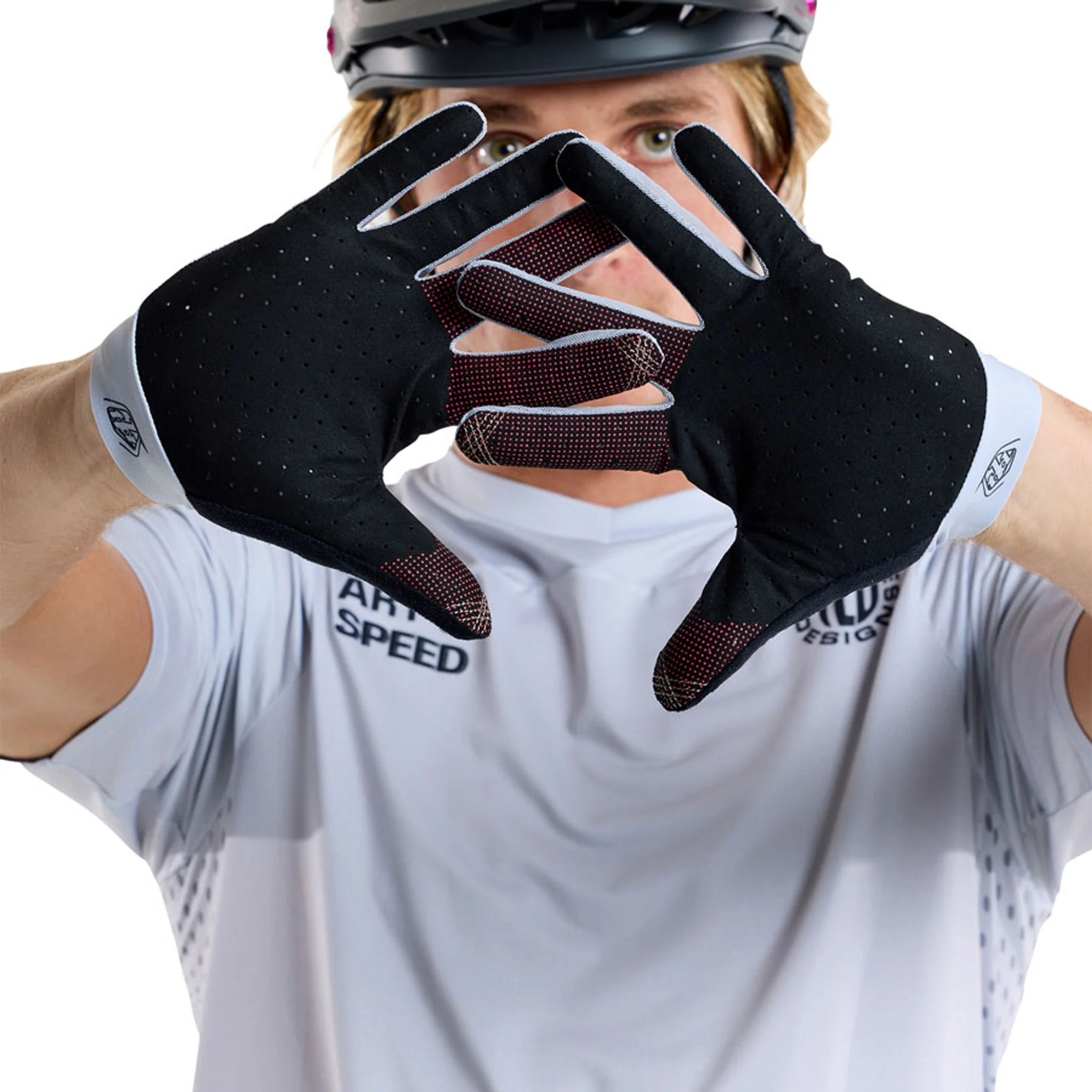 Ace 2.0 Gloves - Image 14
