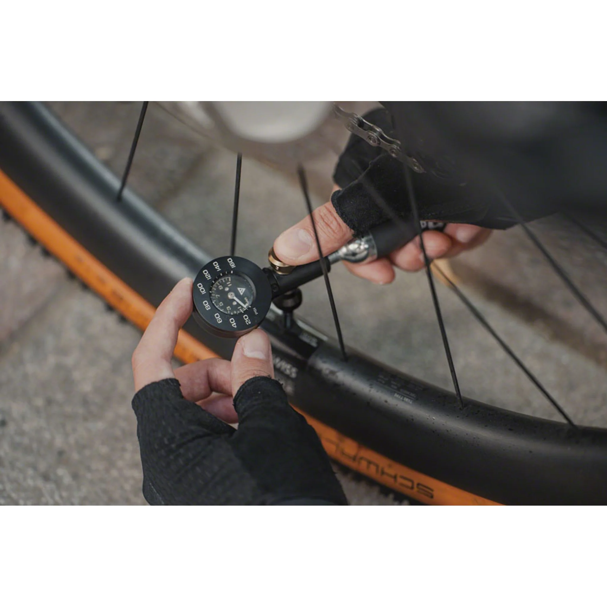 AirBooster G+ CO2 Inflator - with Gauge - Image 3