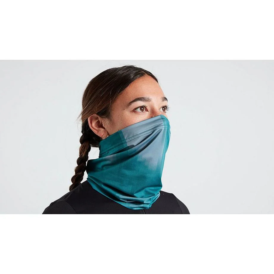 Distortion Neck Gaiter