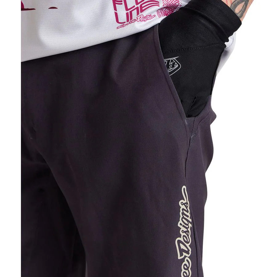 Flowline Superlyte Shorts - Image 4