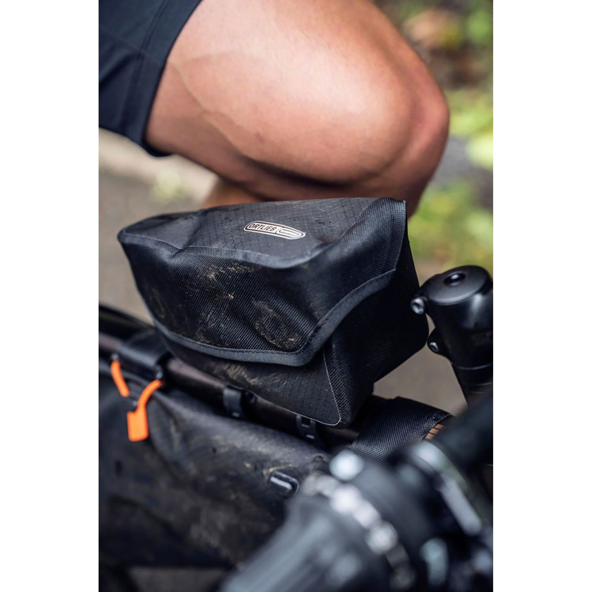 Fuel-Pack Top Tube Bag - Bolt/Strap-On, Black - Image 5