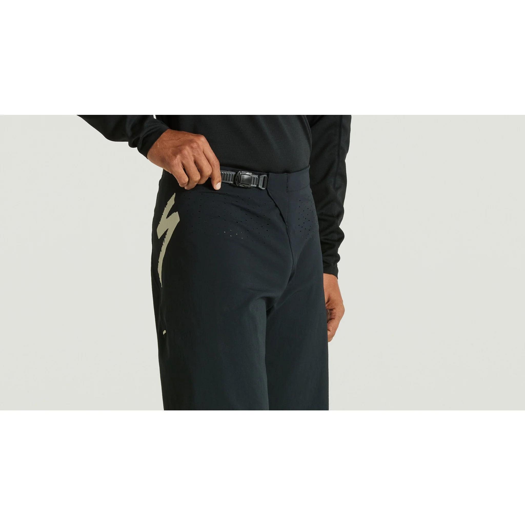Gravity Shorts - Image 6
