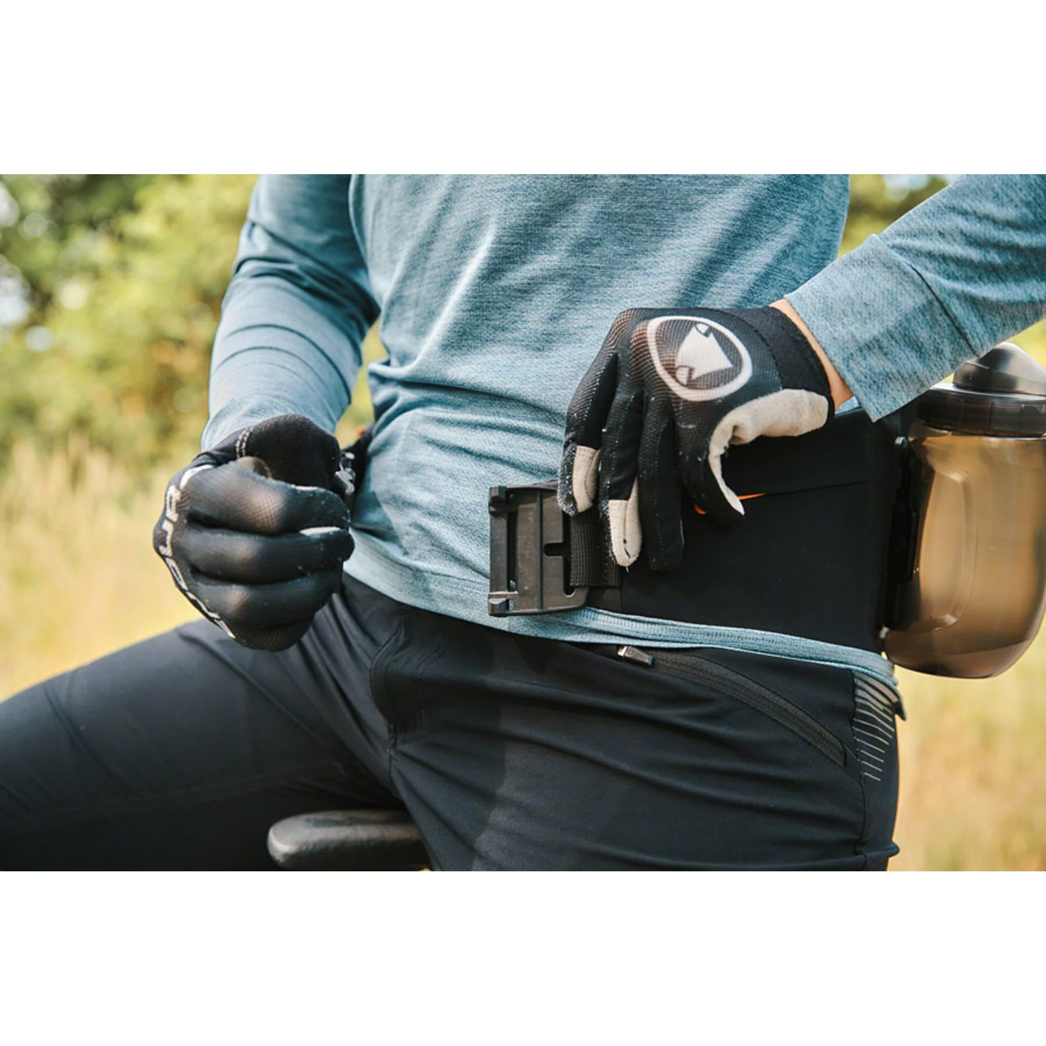 Hip Belt Double Bottle Base - Black - Image 4