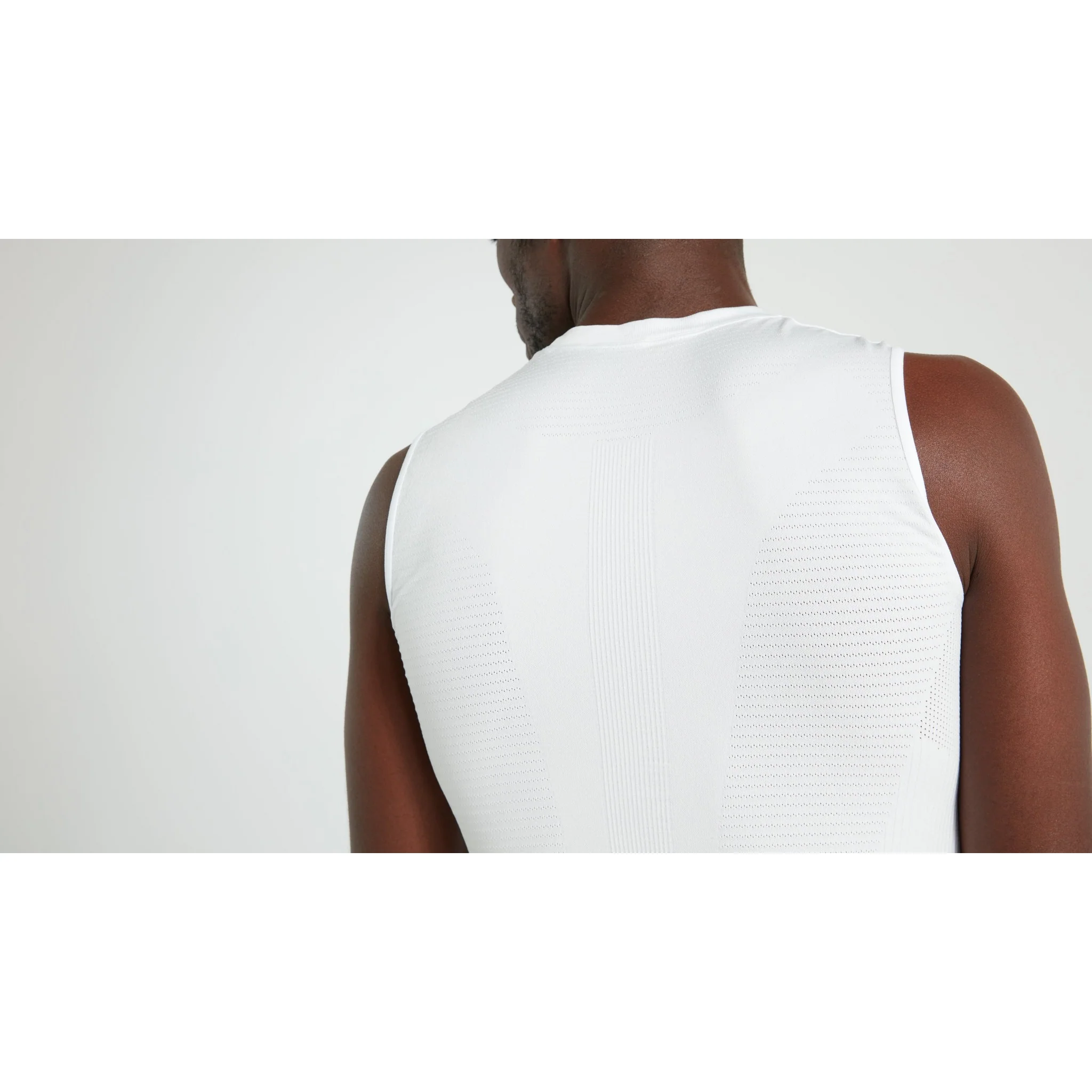 Men's Seamless Light Sleeveless Base Layer - Image 5