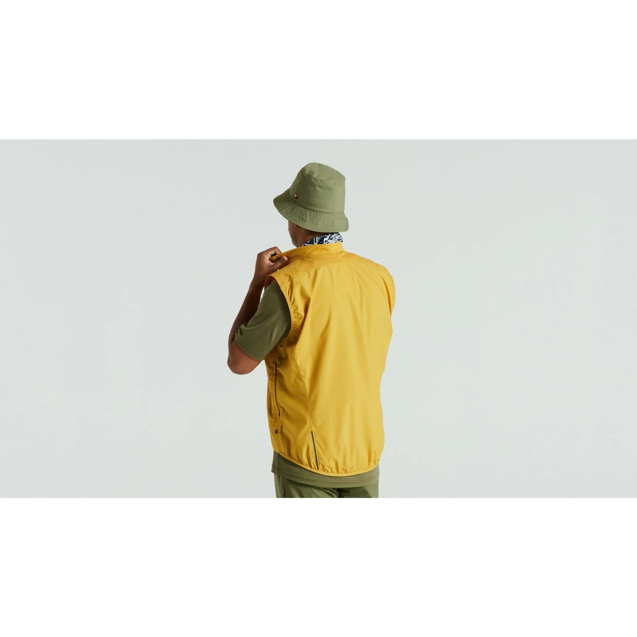Men's Specialized/Fjällräven Adventure Vest - Image 17
