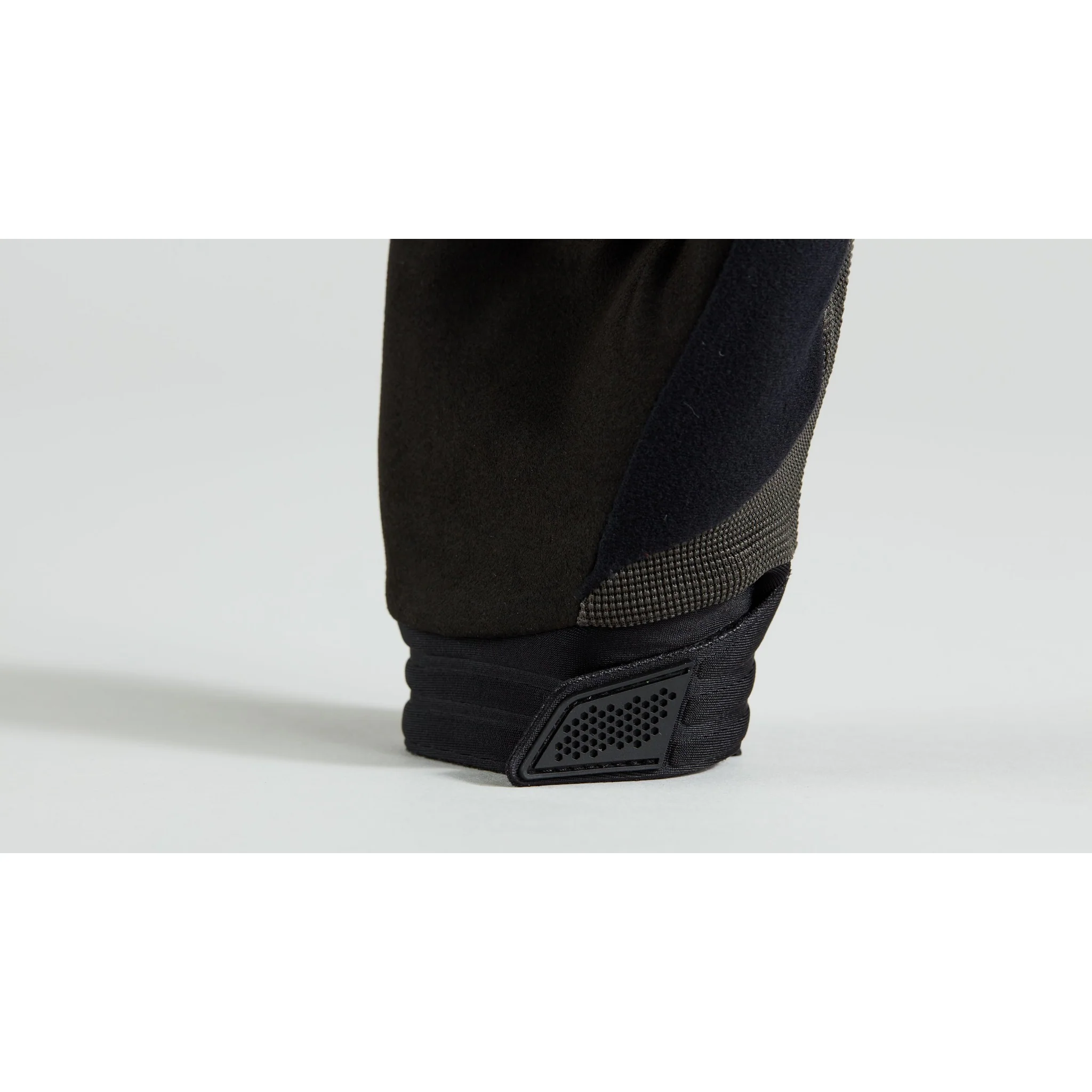 Men's Trail Gloves - Image 8