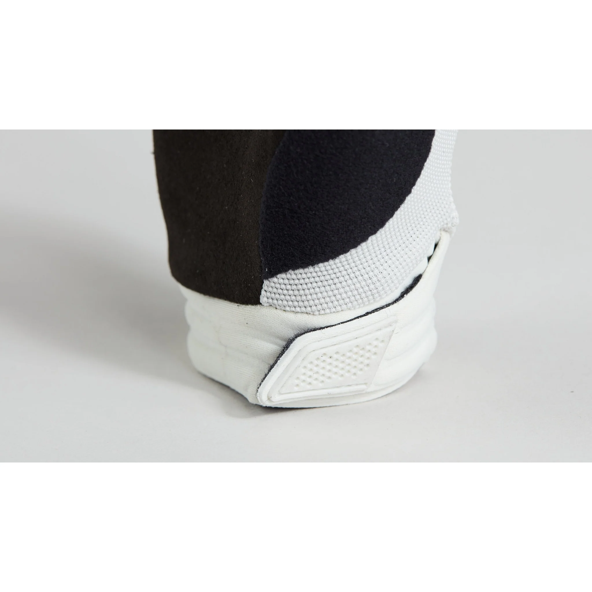 Men's Trail Shield Gloves - Image 18