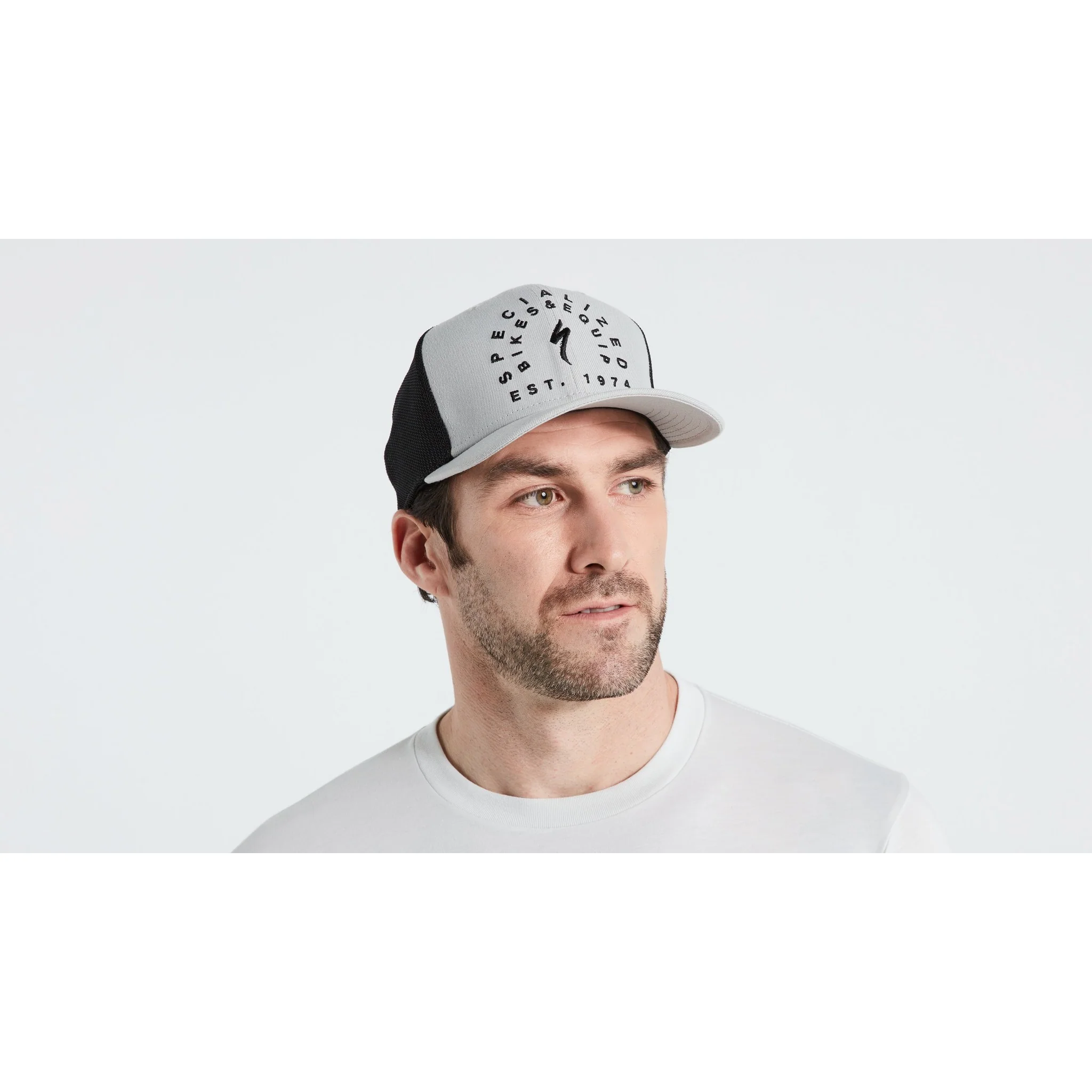 New Era Stoke Trucker Hat - Image 9