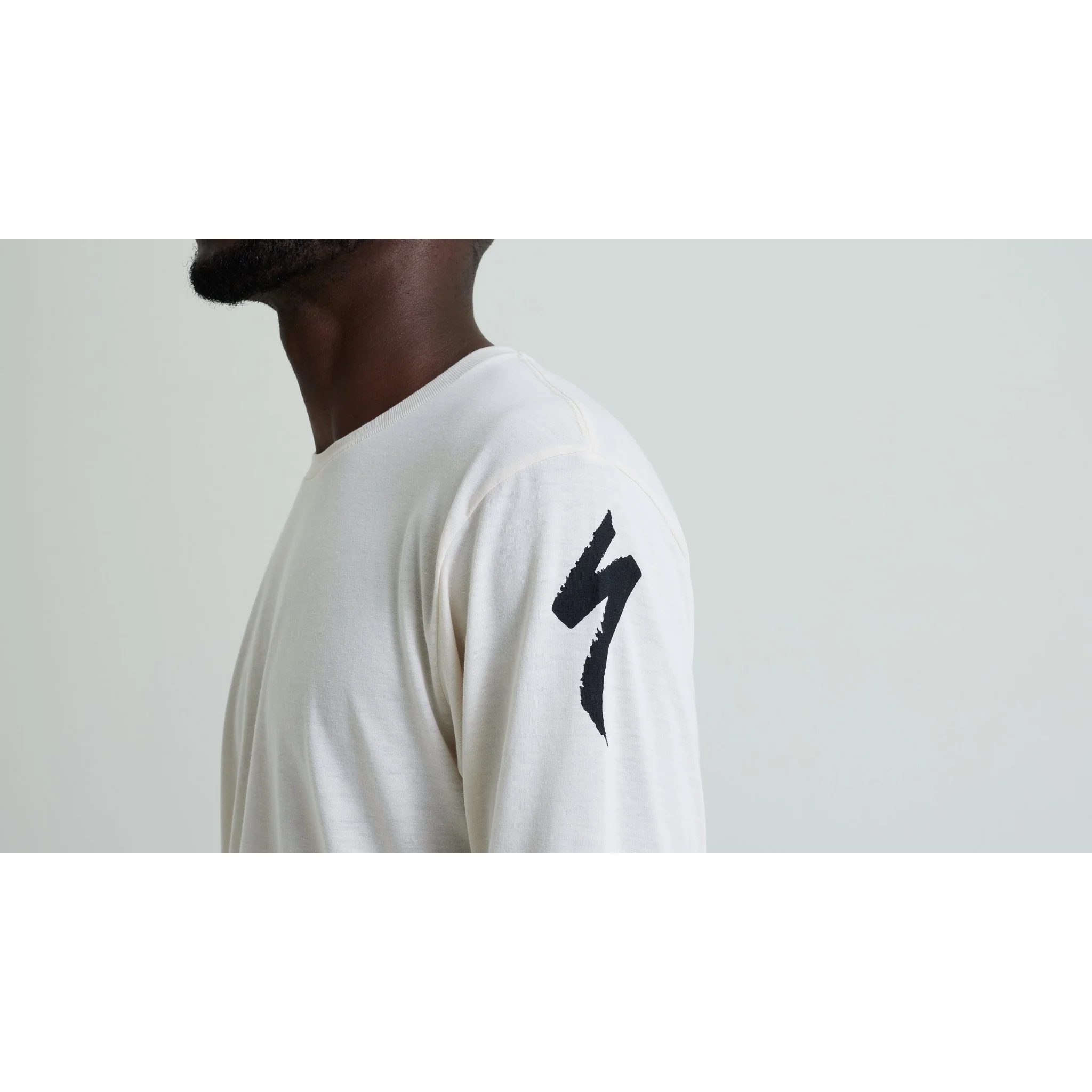 Reign Long Sleeve T-Shirt - Image 16