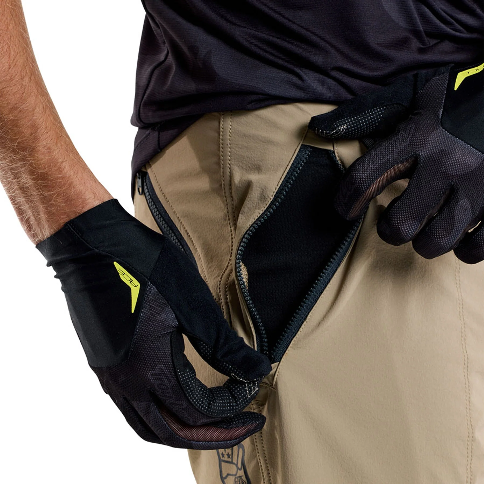 Skyline Trail Shorts - Image 30