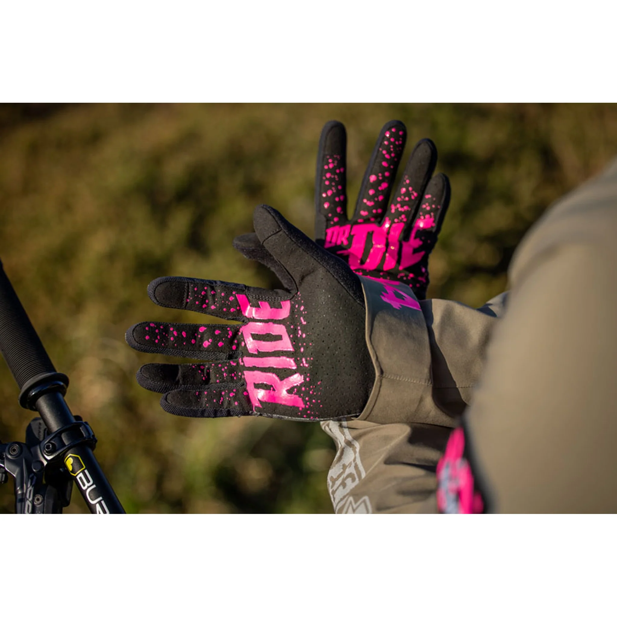 Summer Lightweight Mesh Rider Gloves - Image 6