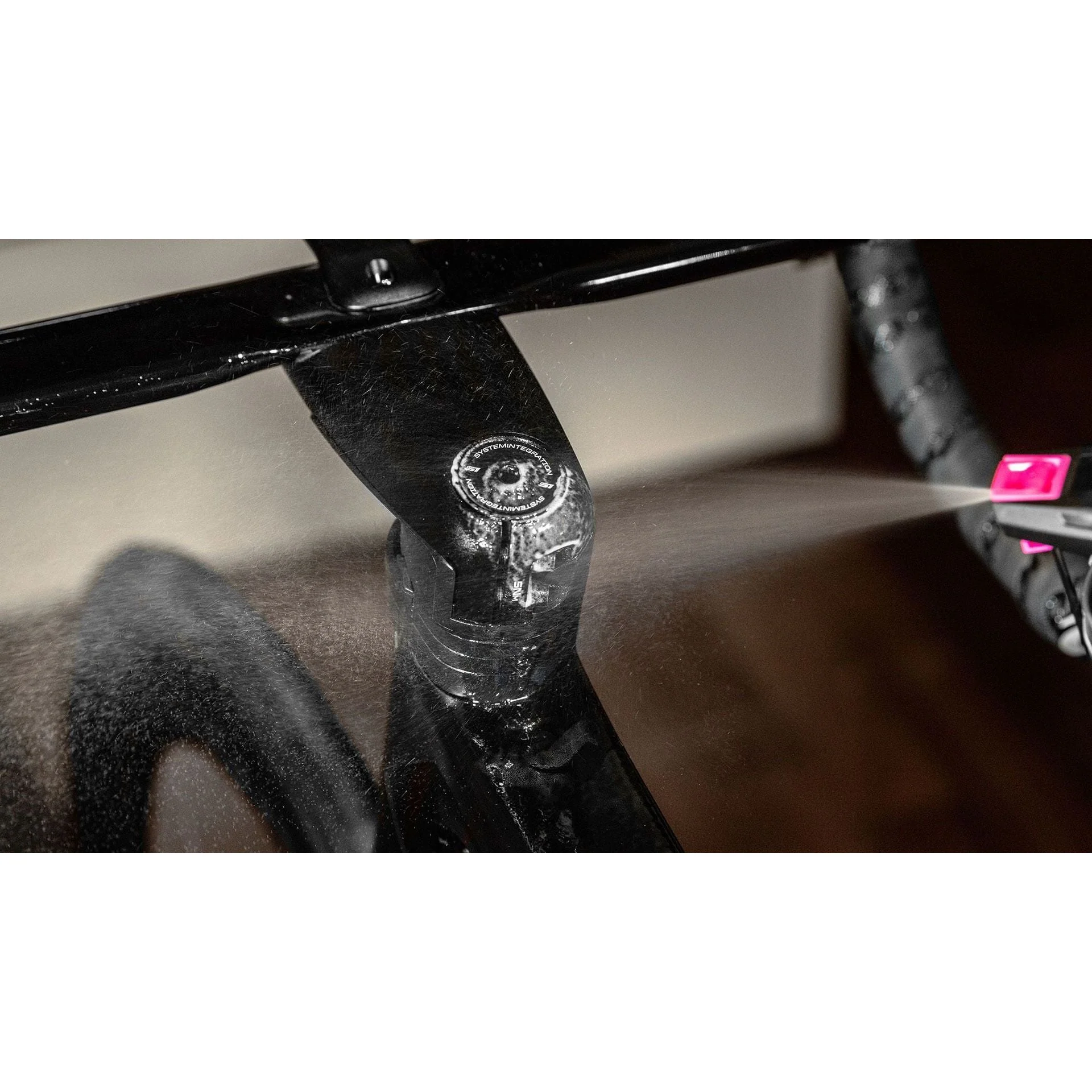 Muc-Off Sweat Protect for Indoor Trainers & Gym Equipment - 300ml - Image 8