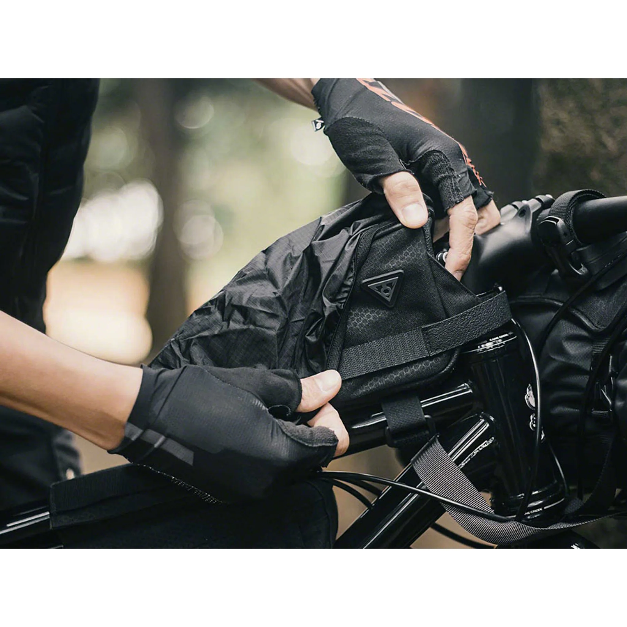 TopLoader Top Tube Bag - Strap-On, Black - Image 3
