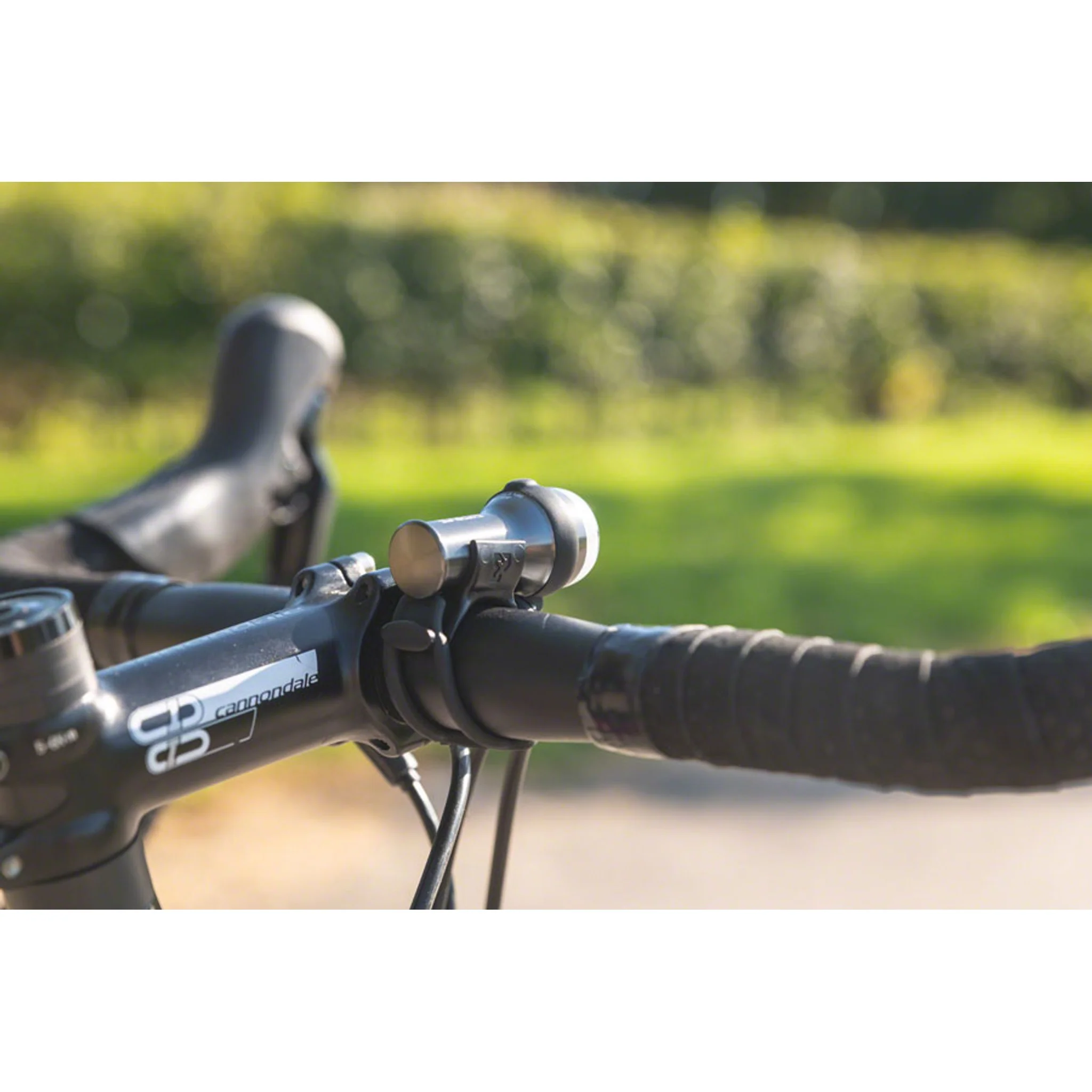 TraceR Rechargeable Taillight - Image 5