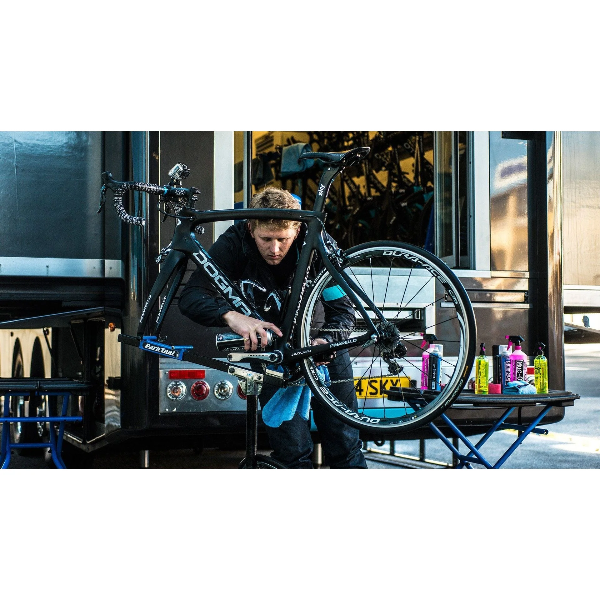 Muc-Off Ultimate Bicycle Cleaning Kit - Image 16