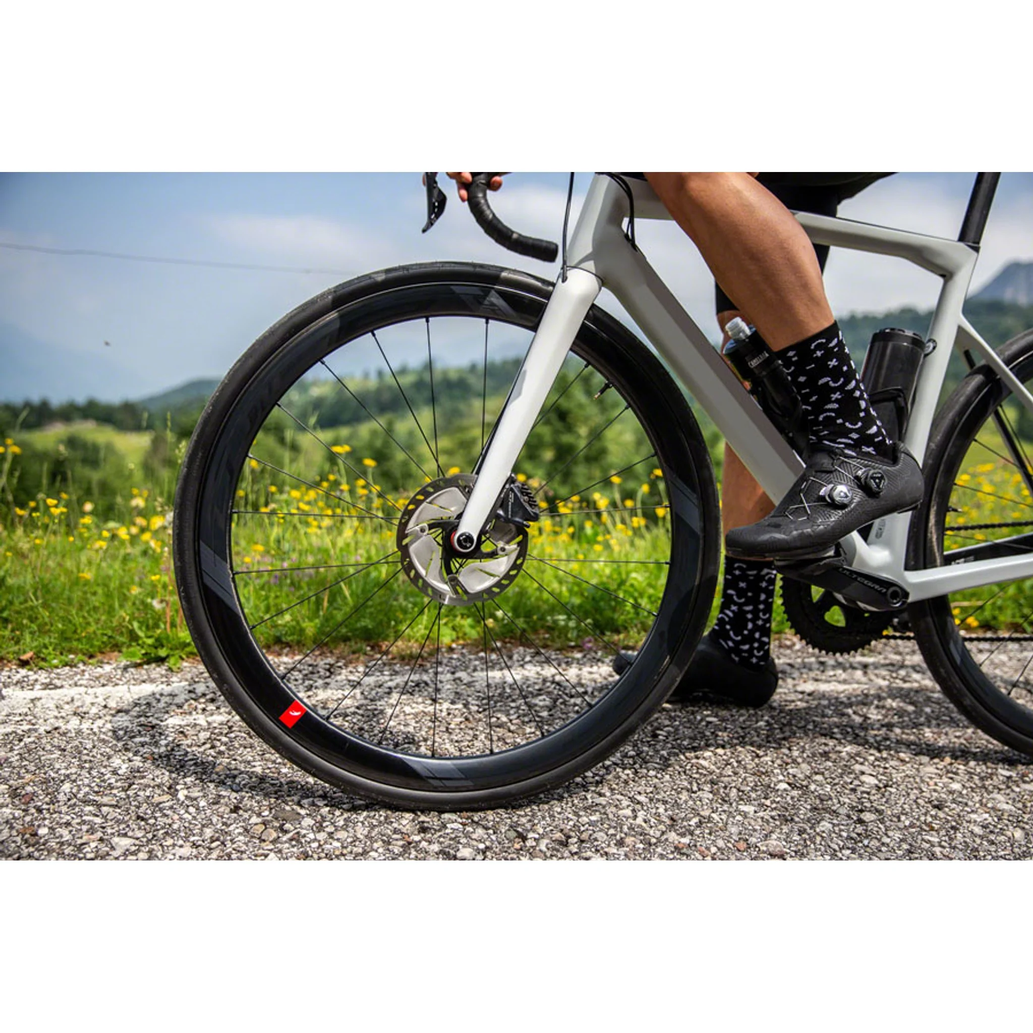 Fulcrum WIND 40 DB Front Wheel - 700, 12 x 100mm, Center-Lock, 2-Way Fit, Black - Image 4