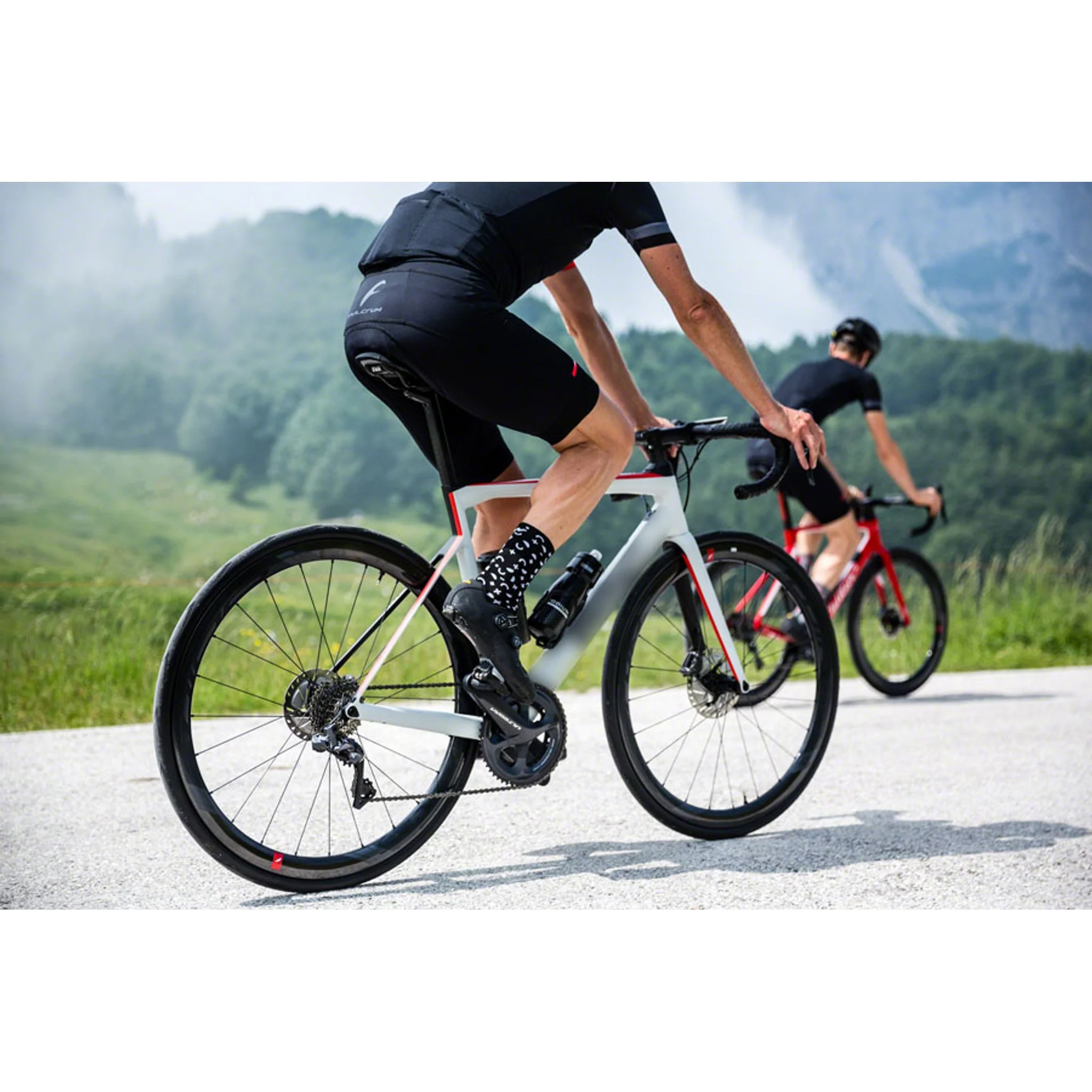 Fulcrum WIND 40 DB Front Wheel - 700, 12 x 100mm, Center-Lock, 2-Way Fit, Black - Image 5