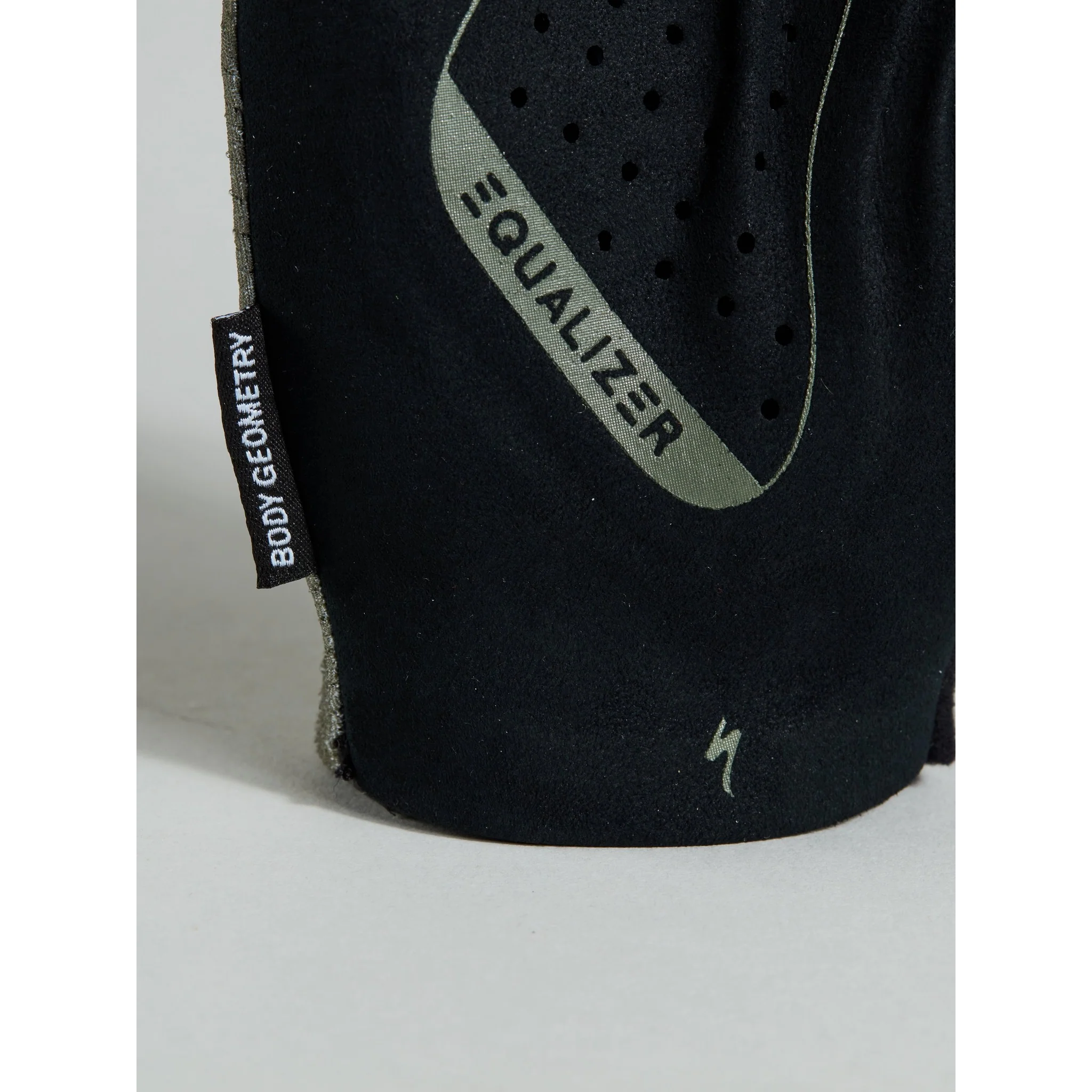 Women's Body Geometry Grail Short Finger Gloves - Image 32