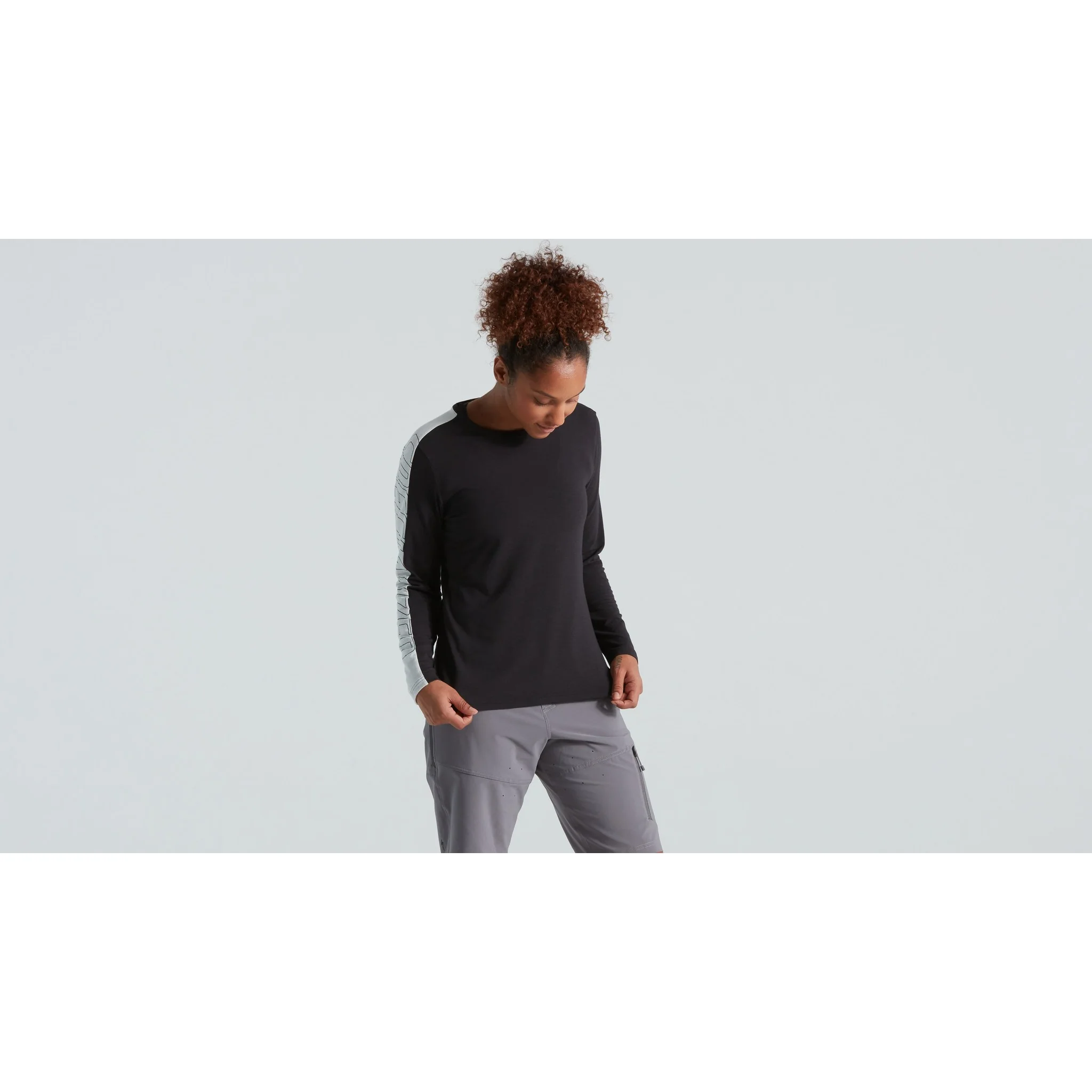 Women's Trail Cargo Shorts - Image 14