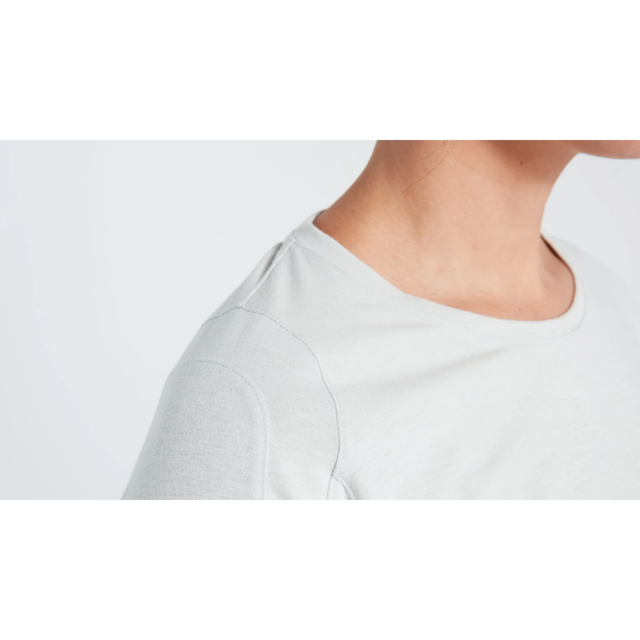 Women's Trail Long Sleeve Jersey - Image 17