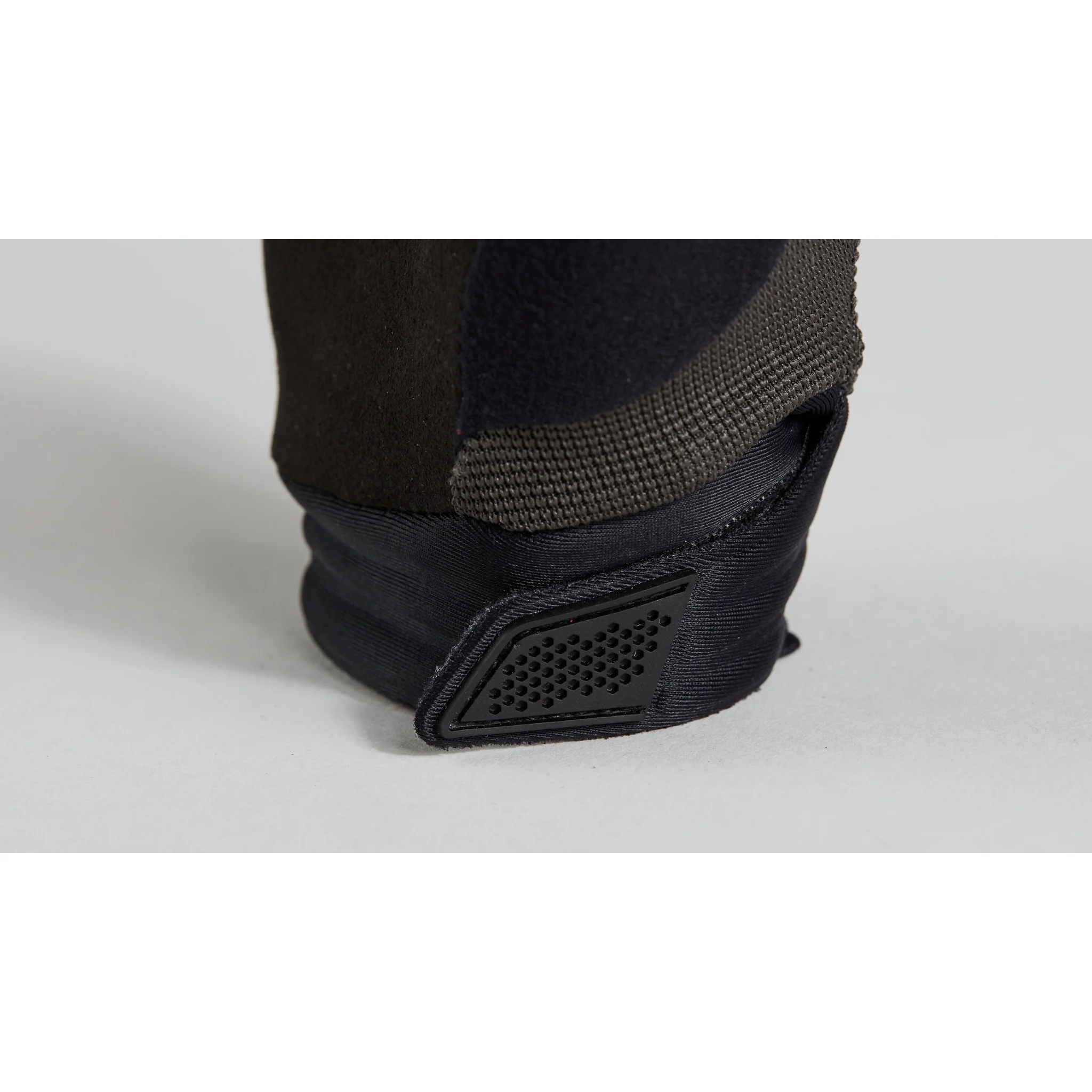 Women's Trail Shield Gloves - Image 14