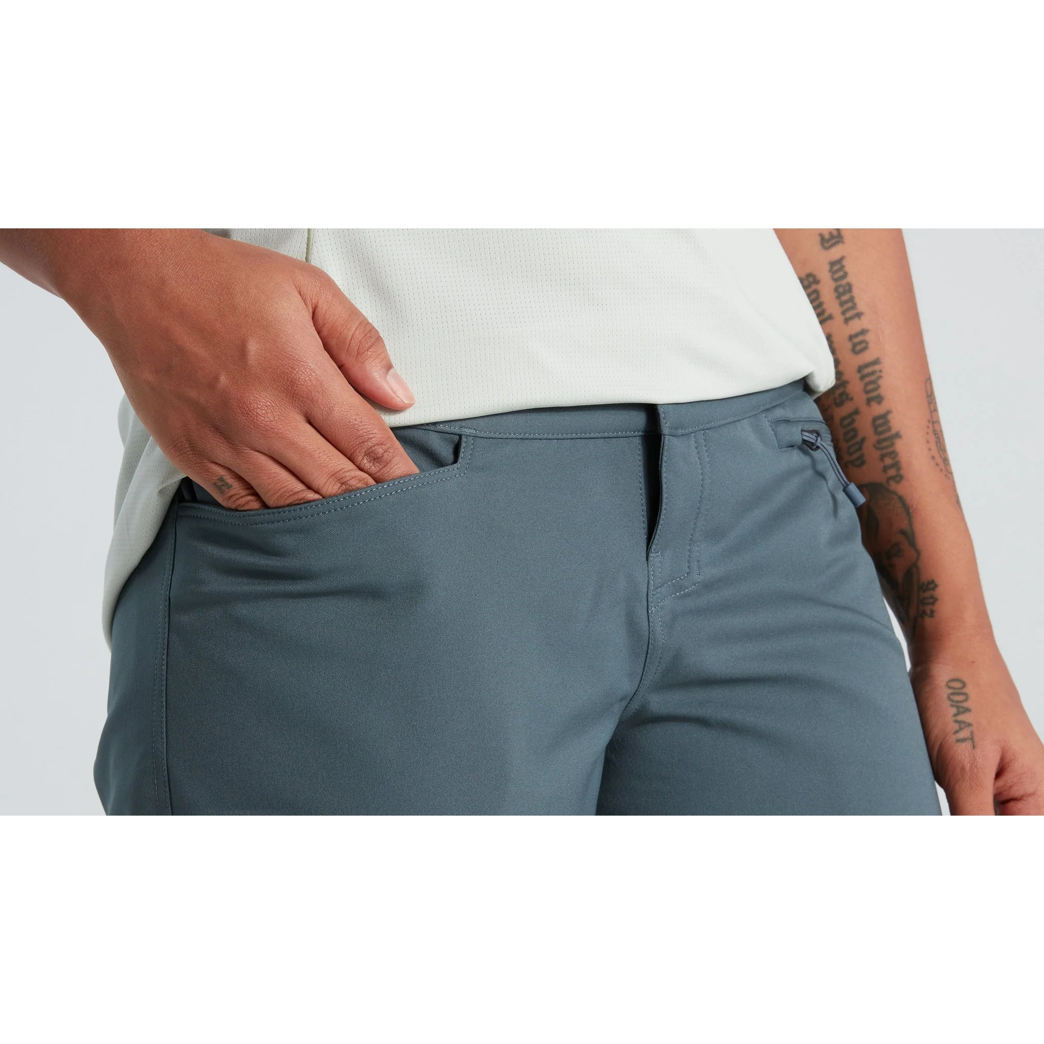 Women's Trail Shorts with Liner - Image 12